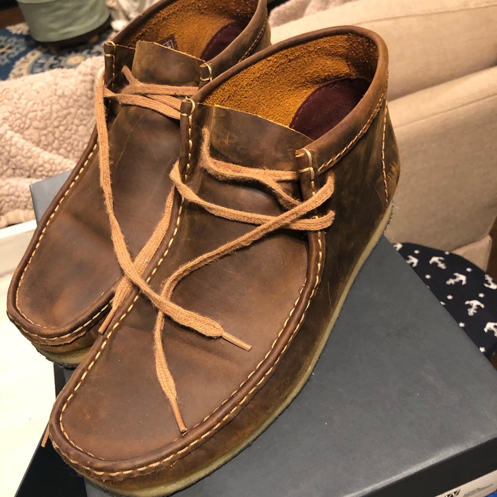 Men’s Clarks Wallabees. Size 11.5